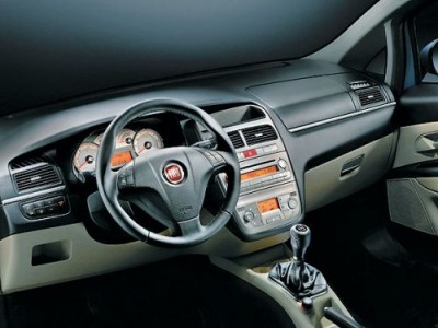 2007_fiat_linea_9416.jpg