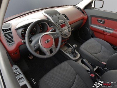 Kia_Soul-sport_2010_interiorx800x600.jpg