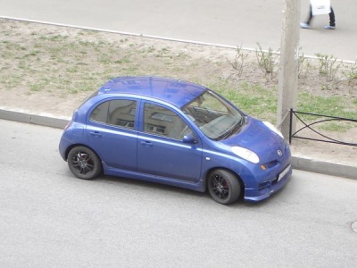 Nissan Micra в обвесе.jpg